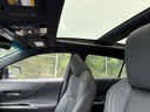 Used 2023 Toyota Venza Limited AWD/4WD image 10