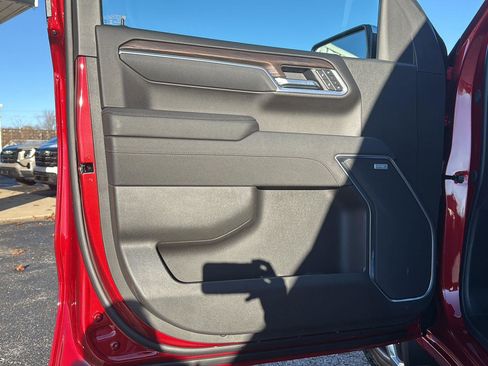 New 2026 GMC Sierra 1500 SLT w/ SLT Premium Plus Package image 14