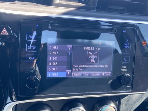 Used 2019 Toyota Corolla L image 25