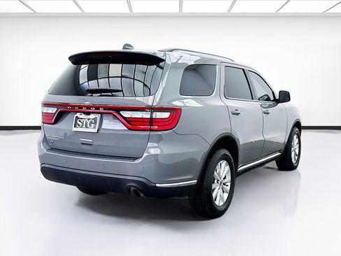 Used 2022 Dodge Durango SXT image 4
