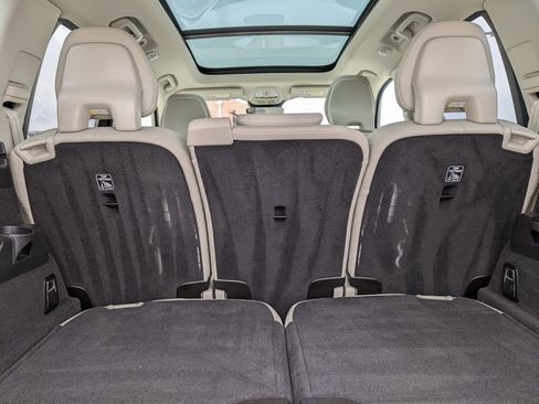 Certified 2025 Volvo XC90 T8 Plus w/ Protection Package Premier image 27