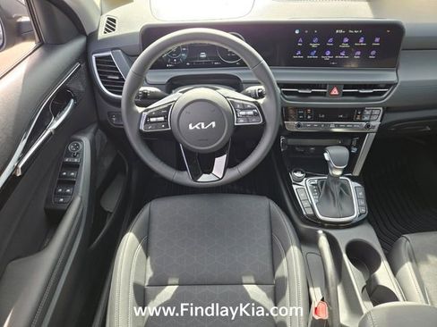 New 2026 Kia Seltos EX FWD image 13