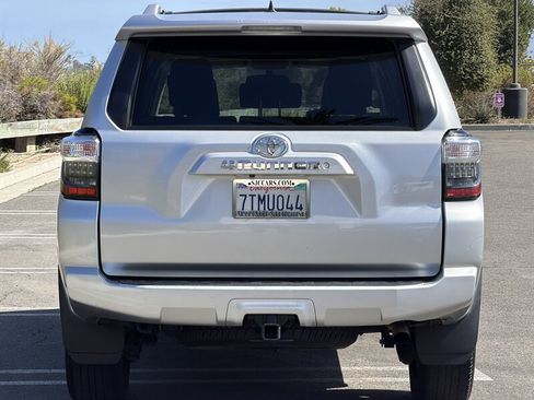 Used 2014 Toyota 4Runner SR5 Premium AWD/4WD image 5