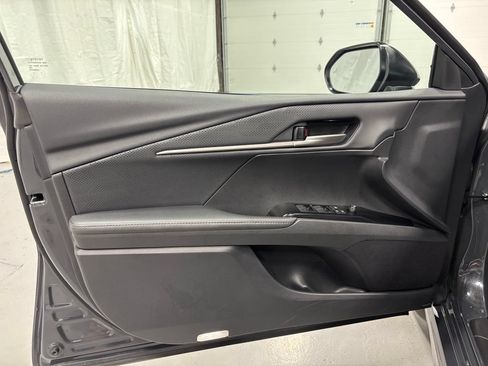 Used 2026 Toyota Camry XSE FWD image 8
