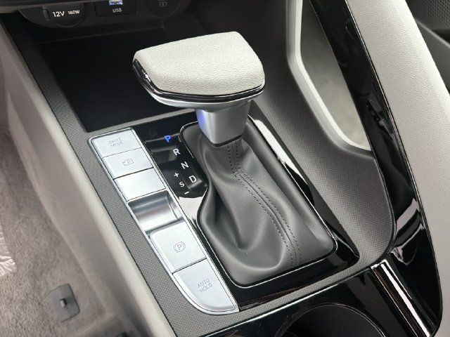 New 2026 Hyundai Elantra Hybrid FWD image 33