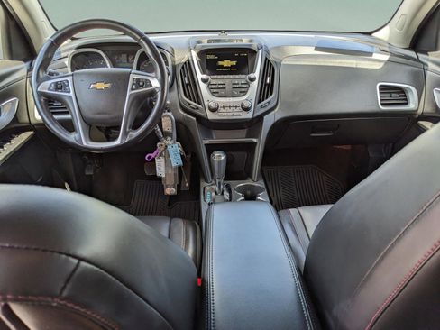 Used 2017 Chevrolet Equinox Premier w/ Enhanced Convenience Package AWD/4WD image 13