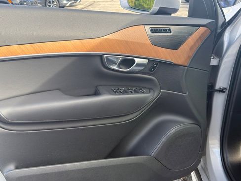 Used 2023 Volvo XC90 B6 Plus w/ Protection Package Premier image 11