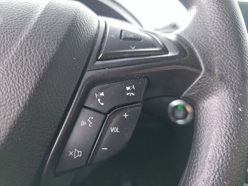 Used 2022 Ford Edge SE image 15