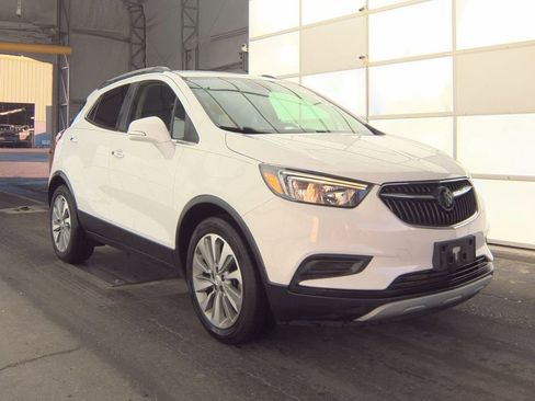 Used 2018 Buick Encore Preferred image 1