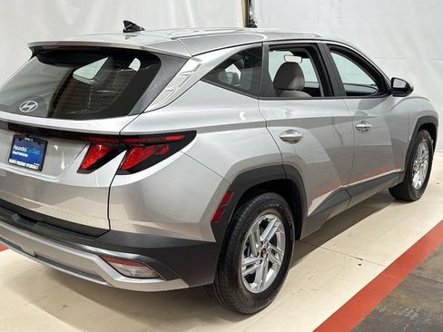 Used 2026 Hyundai Tucson SE FWD image 4
