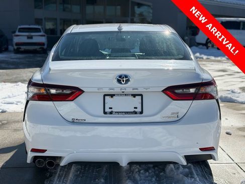 Used 2024 Toyota Camry SE image 12