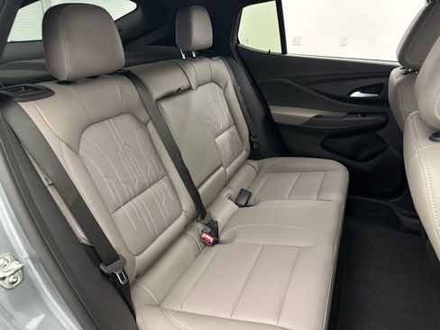 New 2026 Buick Envista Avenir image 37