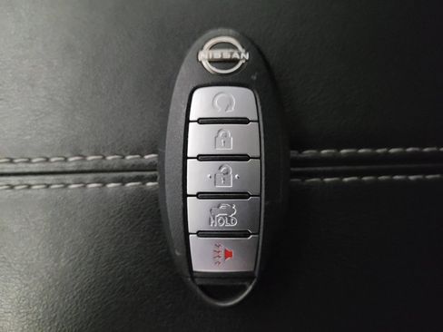 Used 2025 Nissan Altima 2.5 SV FWD image 32