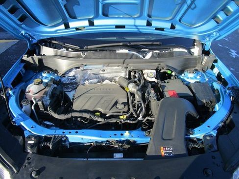 Certified 2025 Chevrolet Trax LS image 9