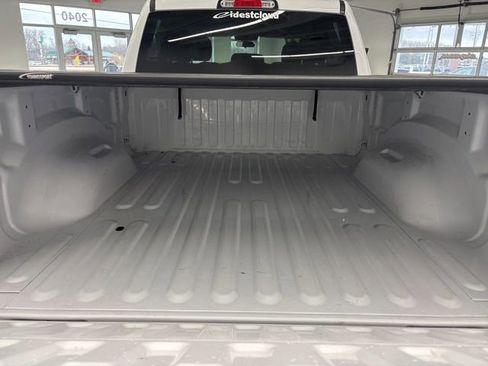 Used 2021 RAM 1500 Big Horn image 10