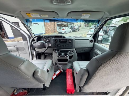 Used 2014 Ford E-350 and Econoline 350 Extended Super Duty w/ Power Group RWD image 54