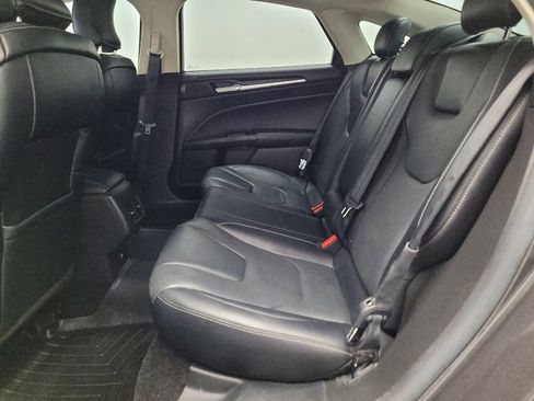 Used 2017 Ford Fusion Titanium image 18