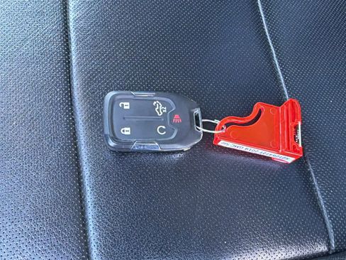 Used 2019 GMC Sierra 1500 SLT w/ SLT Premium Plus Package image 29