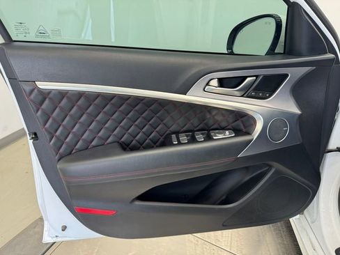 Used 2020 Genesis G70 3.3T w/ Sport Package image 40