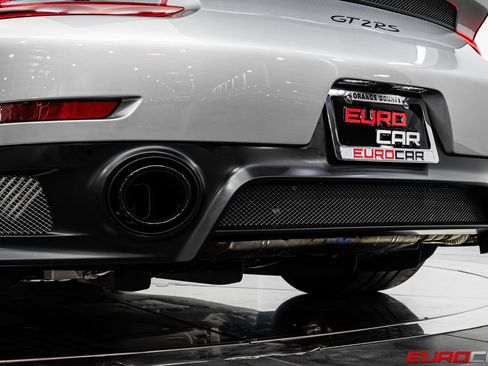 Used 2019 Porsche 911 GT2 RS RWD image 29