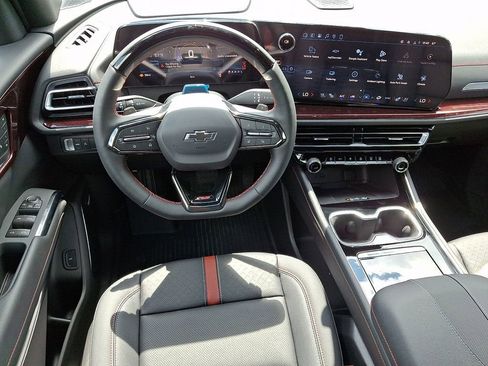 New 2026 Chevrolet Traverse RS FWD image 8