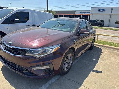 Used 2020 Kia Optima LX image 1