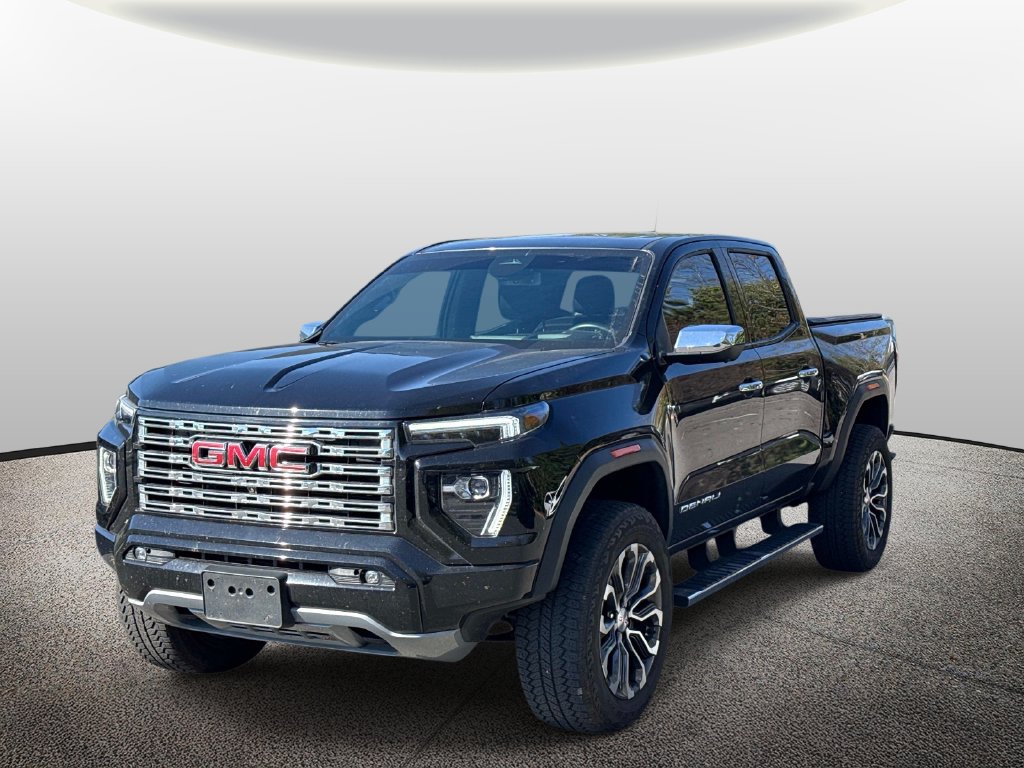 Used 2024 GMC Canyon Denali AWD/4WD image 4