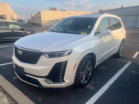 Used 2020 Cadillac XT6 Premium Luxury w/ Platinum Package FWD image 1