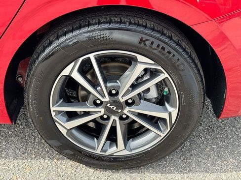 Used 2024 Kia Forte LXS image 14