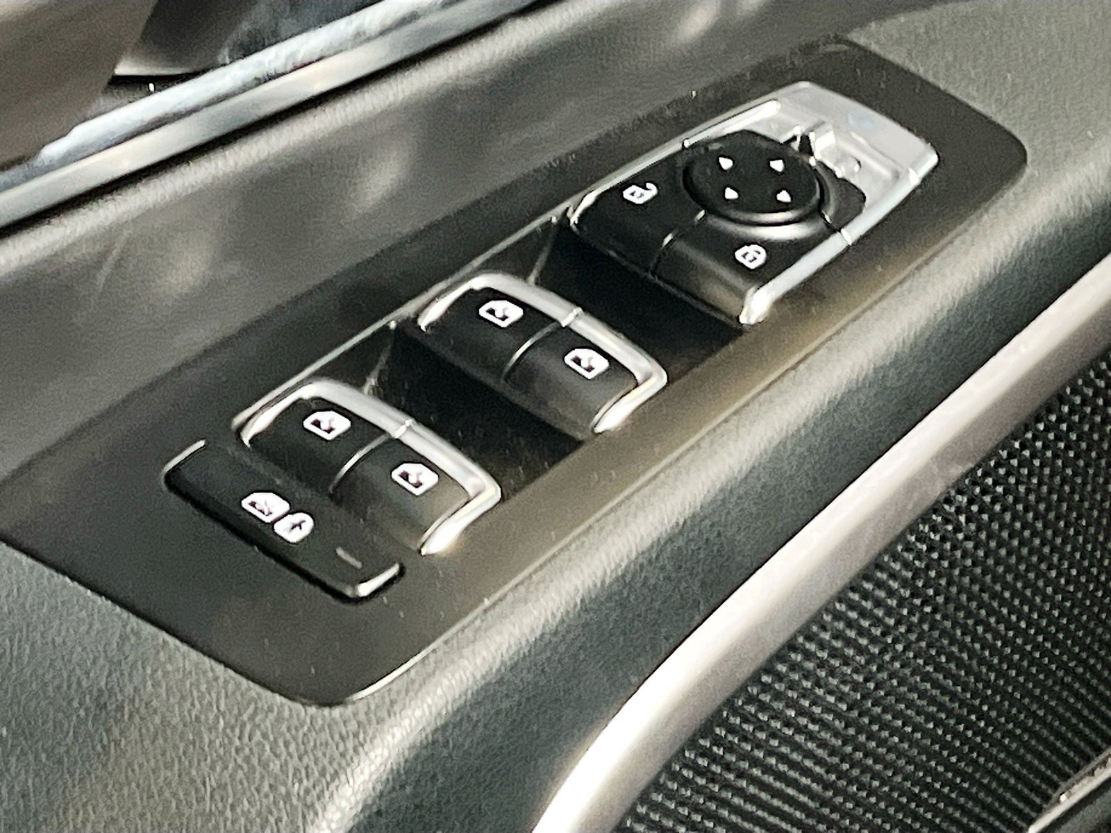 Used 2025 Kia Telluride EX X-Line AWD/4WD image 18