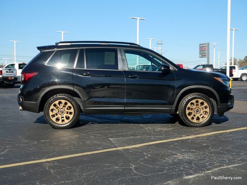 Used 2023 Honda Passport TrailSport image 14