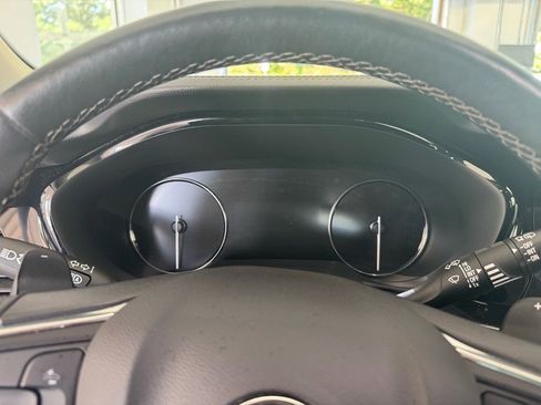 Used 2023 Buick Envision Preferred image 20