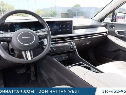 Used 2025 Hyundai Sonata SEL FWD image 14
