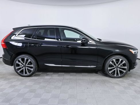 Used 2023 Volvo XC60 B5 Ultimate w/ Climate Package FWD image 29