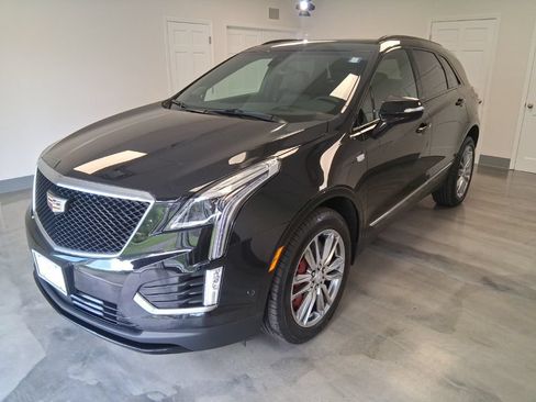 Certified 2026 Cadillac XT5 Sportv w/ LPO, Floor Liner Package AWD/4WD image 4