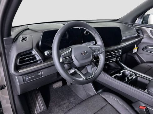 New 2026 Chevrolet Traverse LT w/ Midnight/Sport Edition FWD image 9