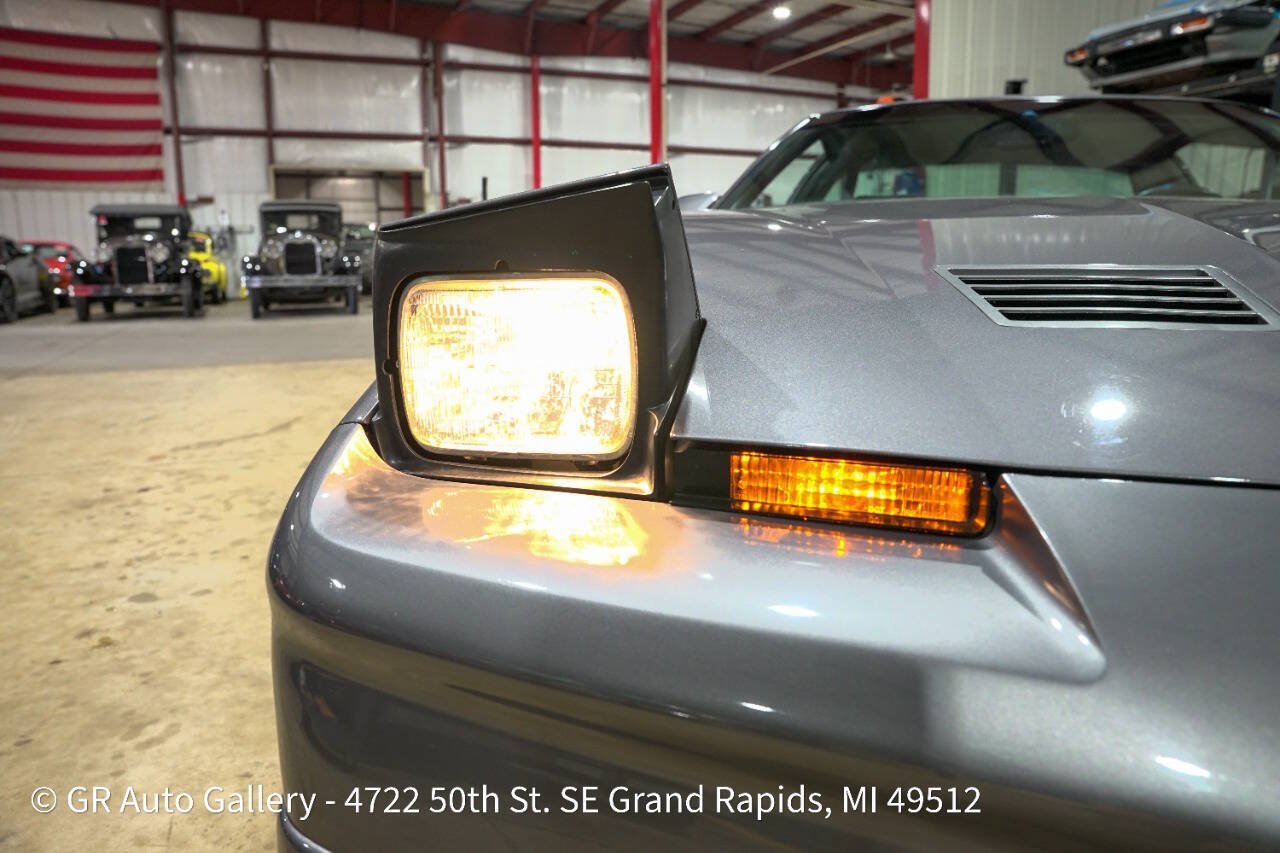 Used 1987 Pontiac Firebird Trans Am RWD image 31