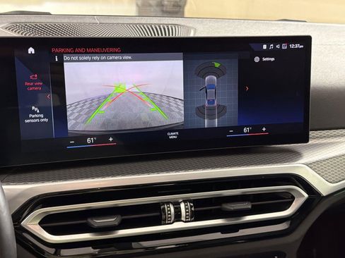 Used 2023 BMW i4 eDrive40 w/ M Sport Package image 17