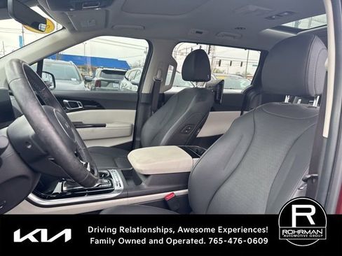Used 2024 Kia Carnival SX Prestige FWD image 11