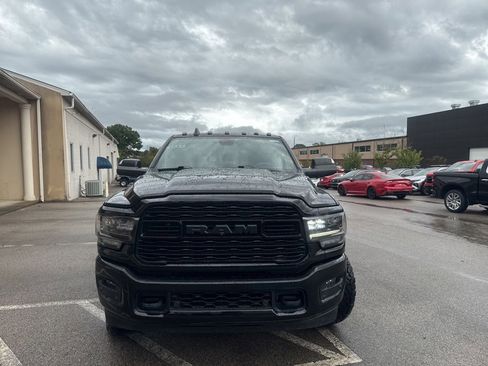 Used 2022 RAM 2500 Limited w/ Night Edition image 4