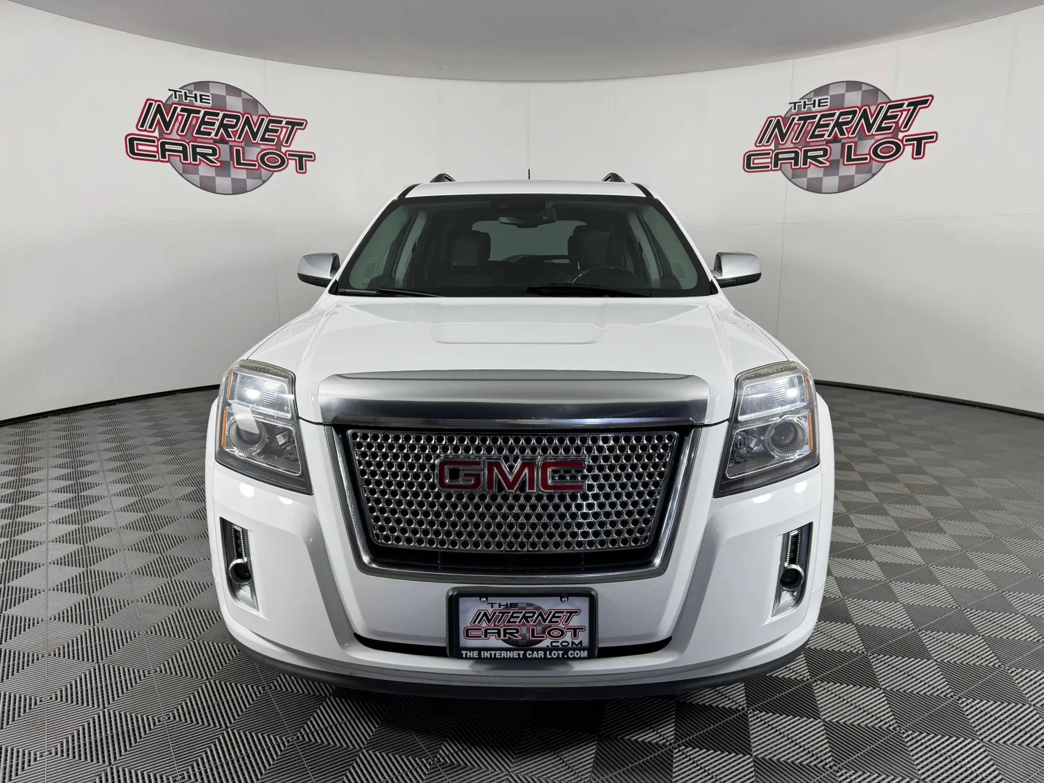 Used 2014 GMC Terrain Denali w/ LPO, Protection Package AWD/4WD image 2