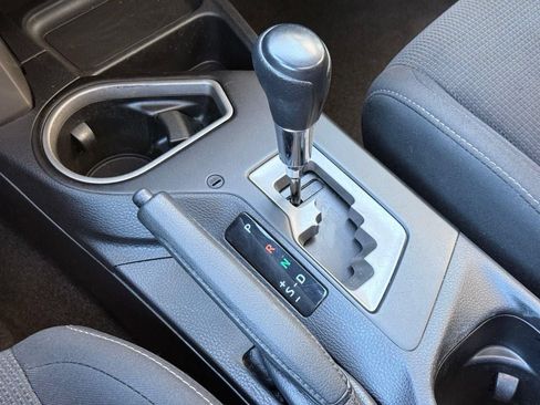 Used 2018 Toyota RAV4 XLE AWD/4WD image 43