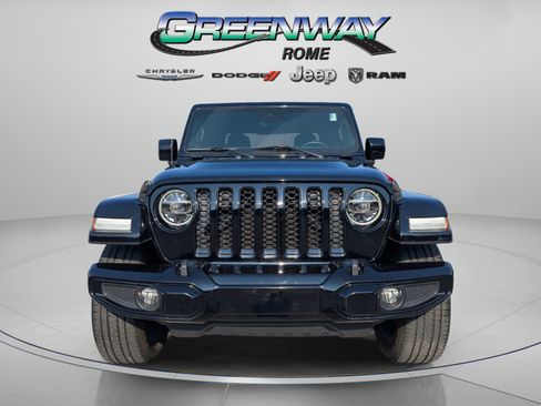Used 2021 Jeep Gladiator Overland AWD/4WD image 2