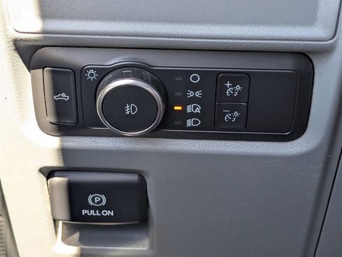 Used 2022 Ford F150 XLT w/ Tow Technology Package image 34