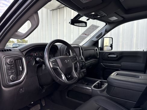 Used 2022 Chevrolet Silverado 2500 LTZ w/ LTZ Plus Package image 19
