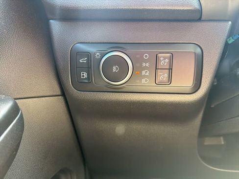 Used 2021 Ford Escape Titanium AWD/4WD image 28