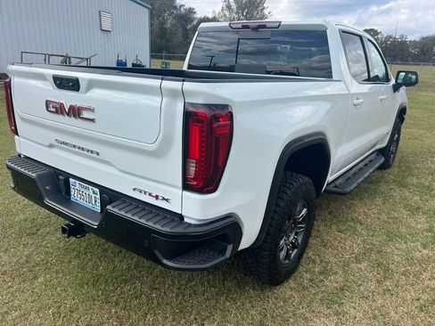Used 2024 GMC Sierra 1500 AT4X image 5