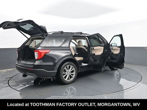 Used 2020 Ford Explorer XLT w/ Equipment Group 202A image 30