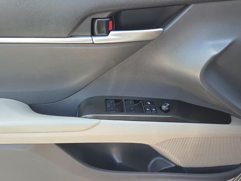 Used 2024 Toyota Camry LE FWD image 26