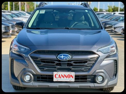 Used 2024 Subaru Outback Premium AWD/4WD image 4